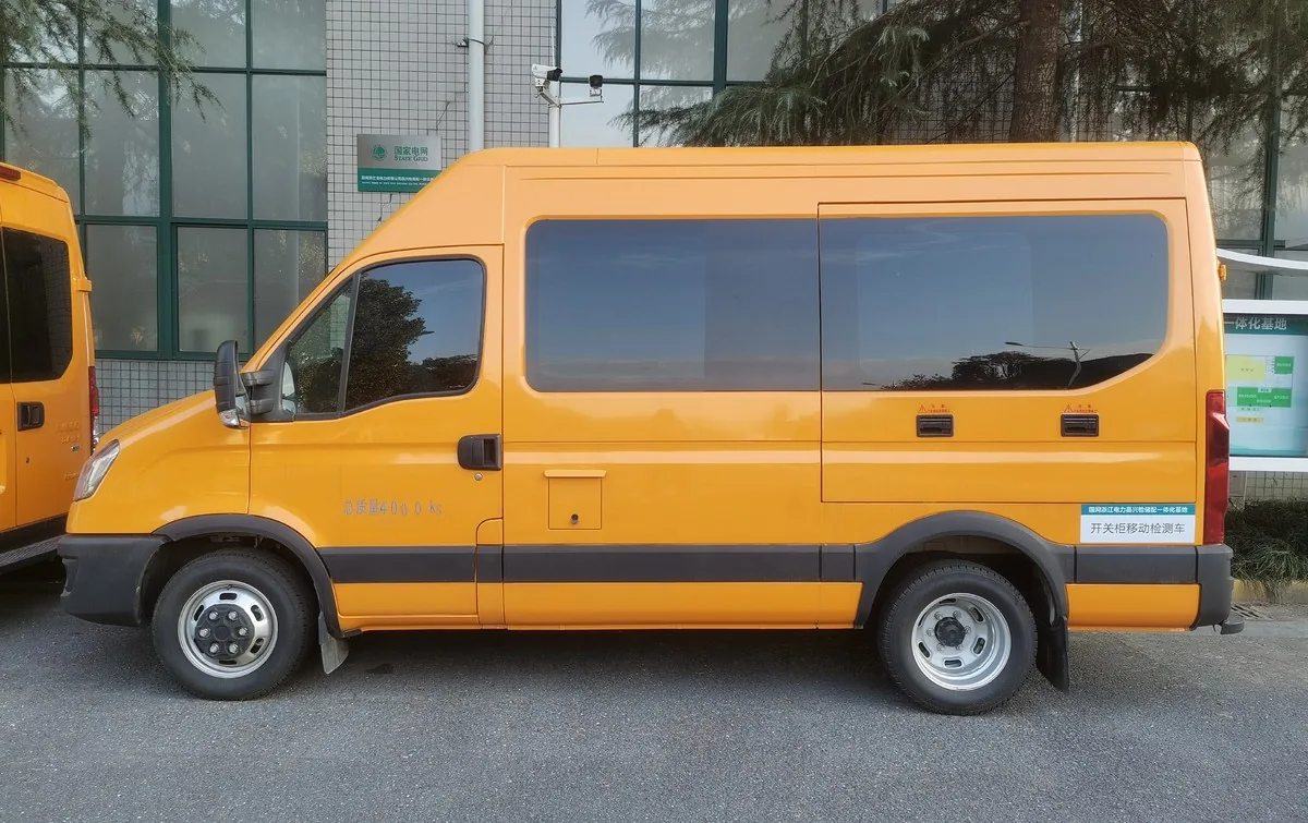 Switchgear Mobile Test Vehicle